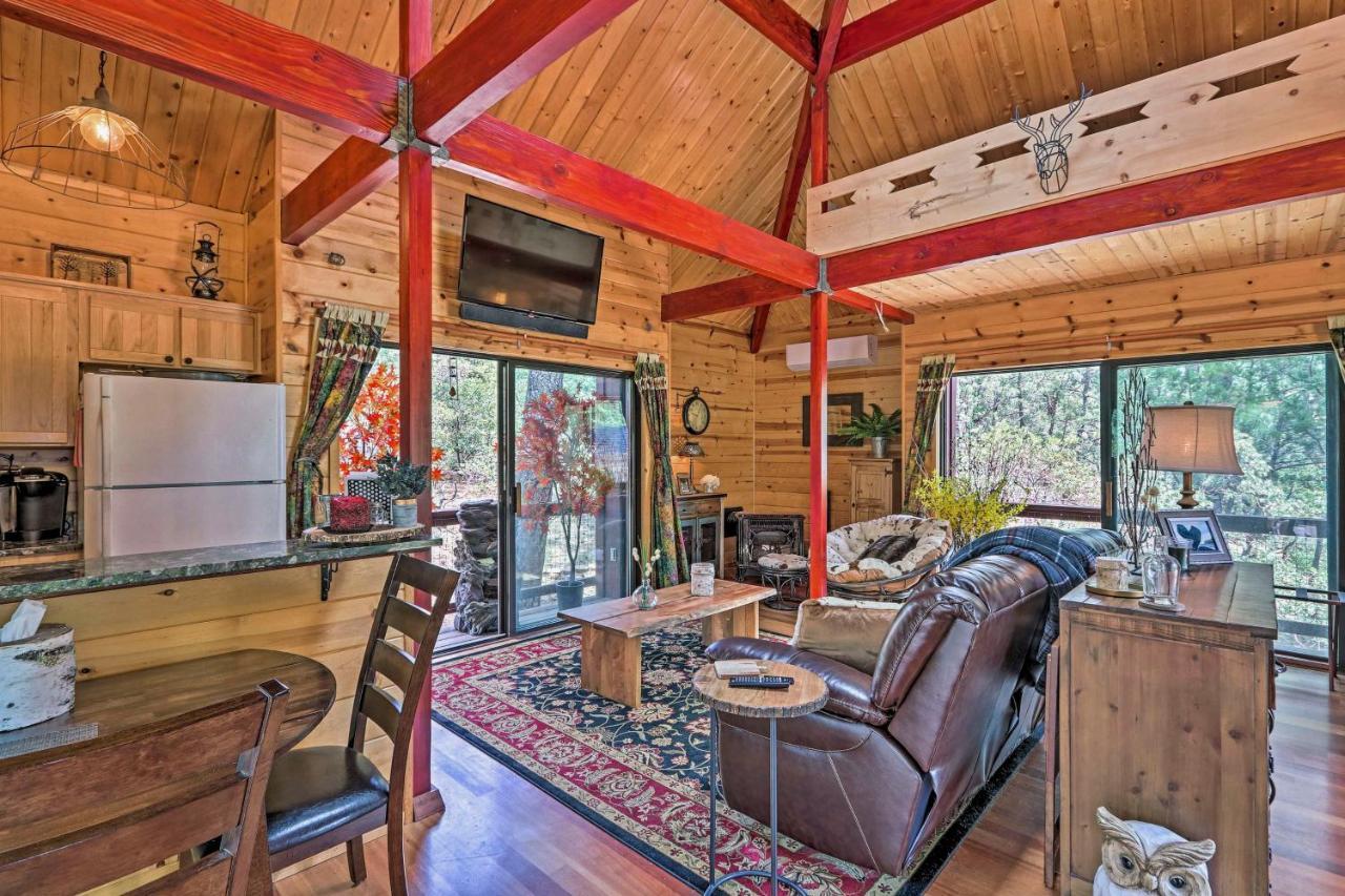 Romantic Strawberryandpine Studio Cabin With Deck! Екстер'єр фото