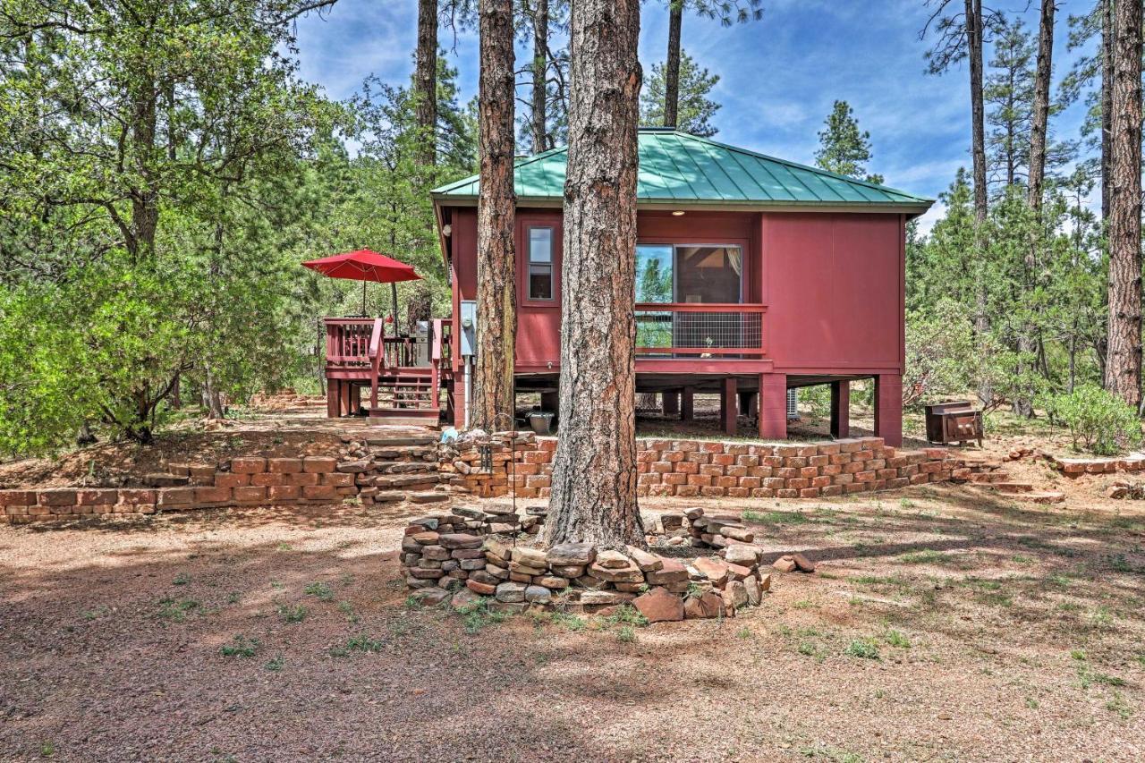 Romantic Strawberryandpine Studio Cabin With Deck! Екстер'єр фото