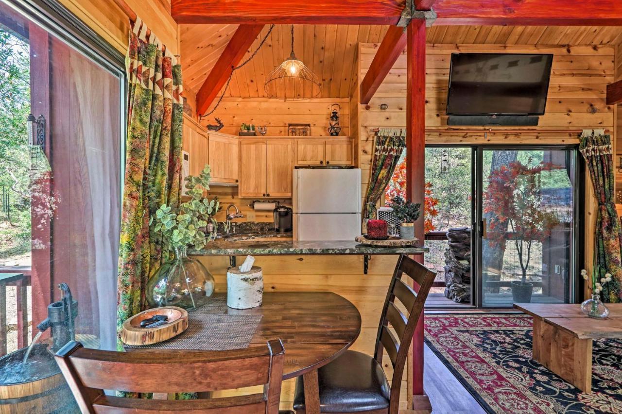 Romantic Strawberryandpine Studio Cabin With Deck! Екстер'єр фото