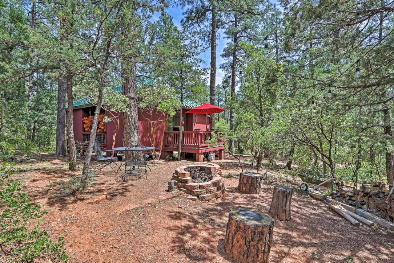 Romantic Strawberryandpine Studio Cabin With Deck! Екстер'єр фото